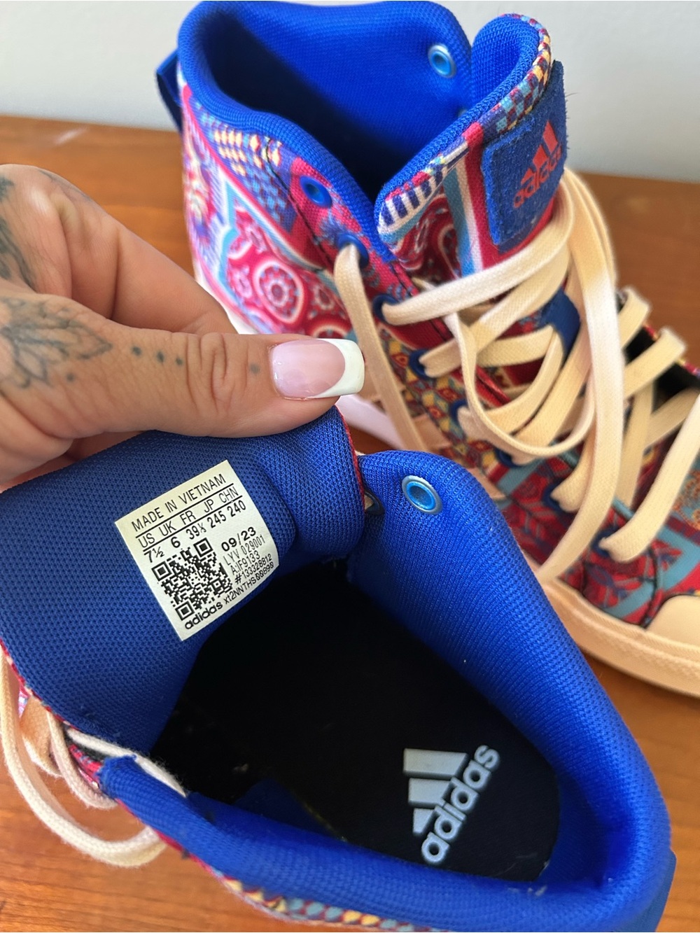 adidas Farm Rio Women's Multicolor Patterned High-Top Sneakers 7.5 - Picture 3 of 4